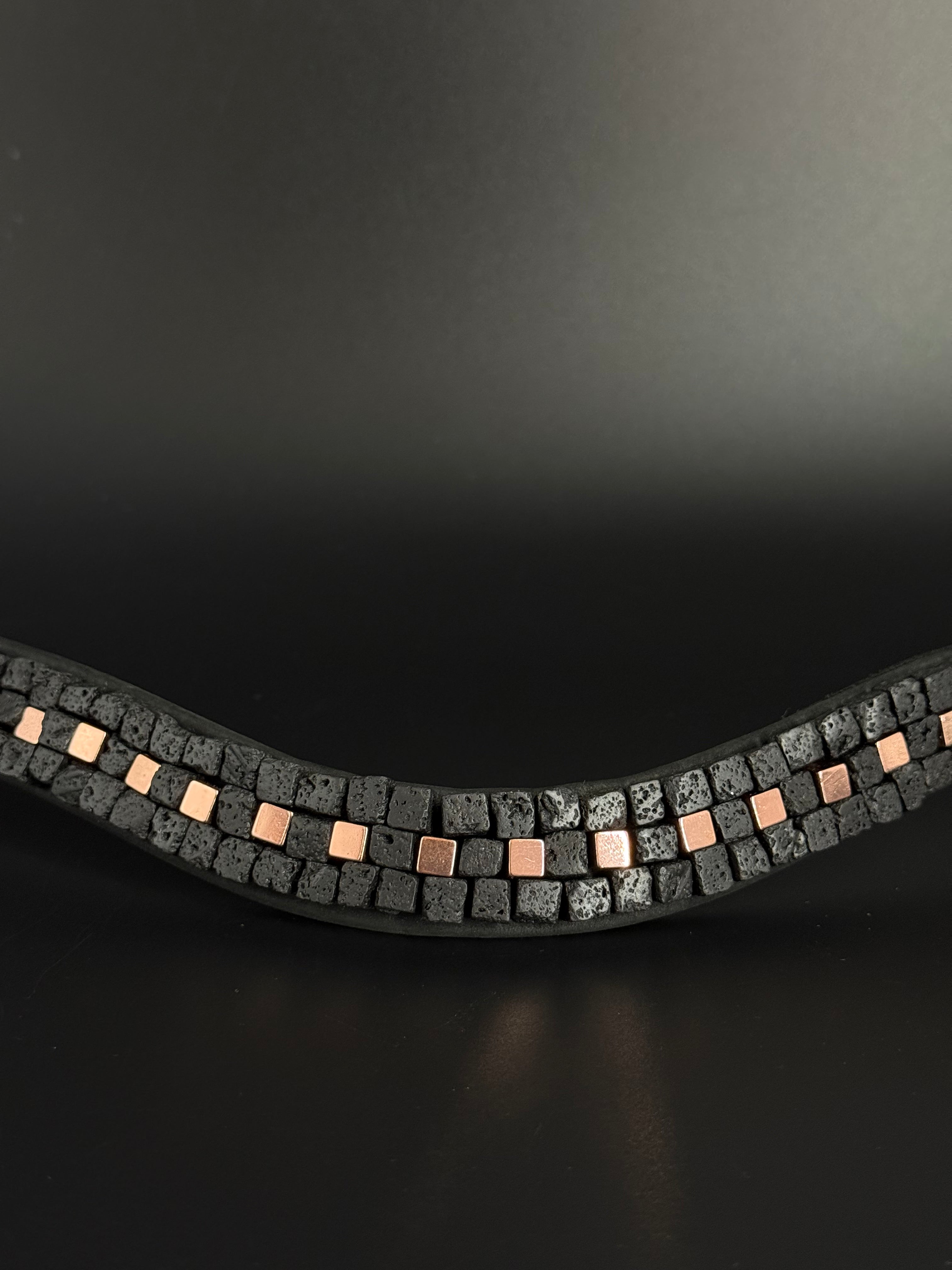 Ára Curve Lava Hämatit Cube - Sofort Verfügbar