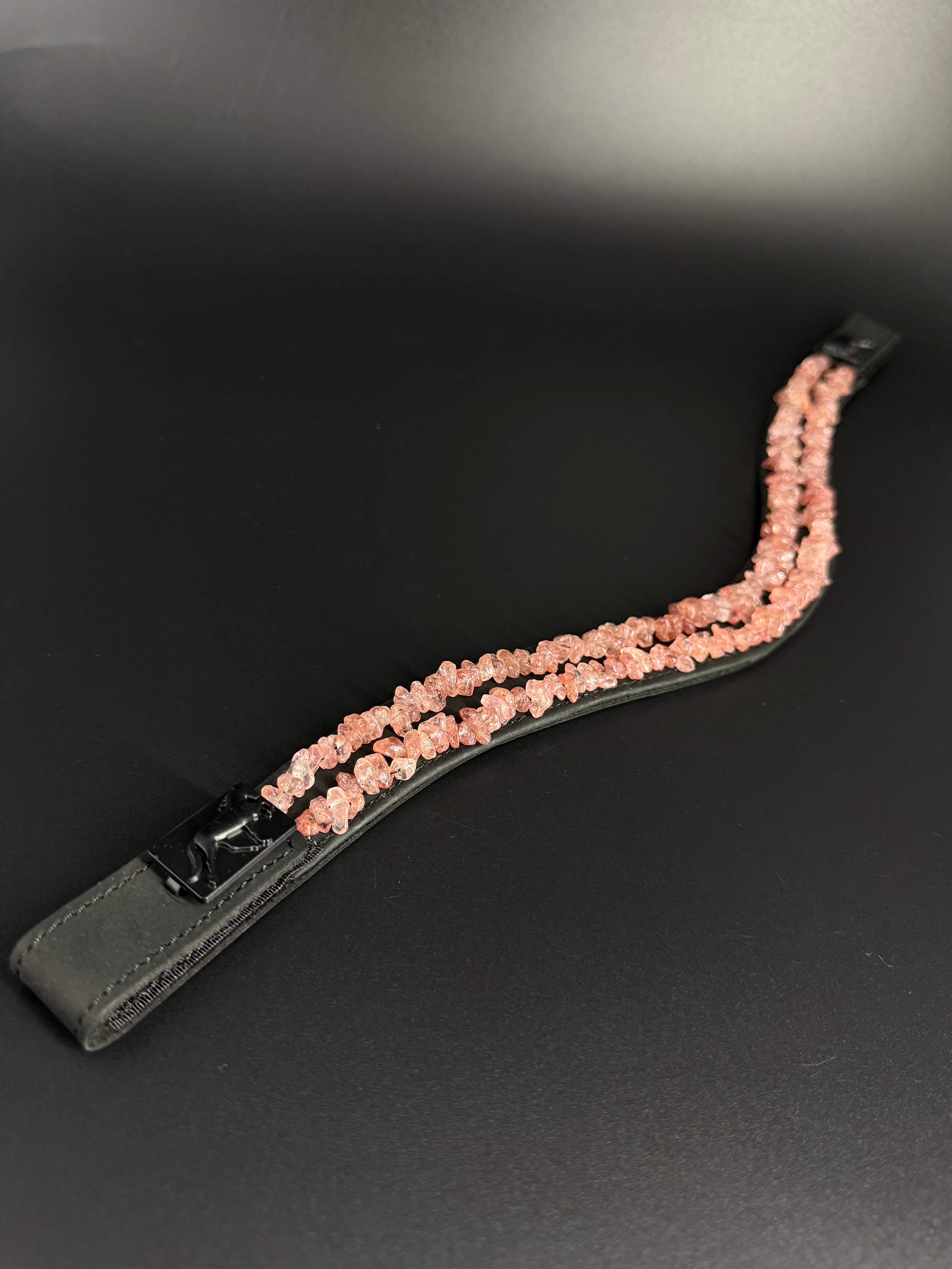 Ára Curve Erdbeerquarz