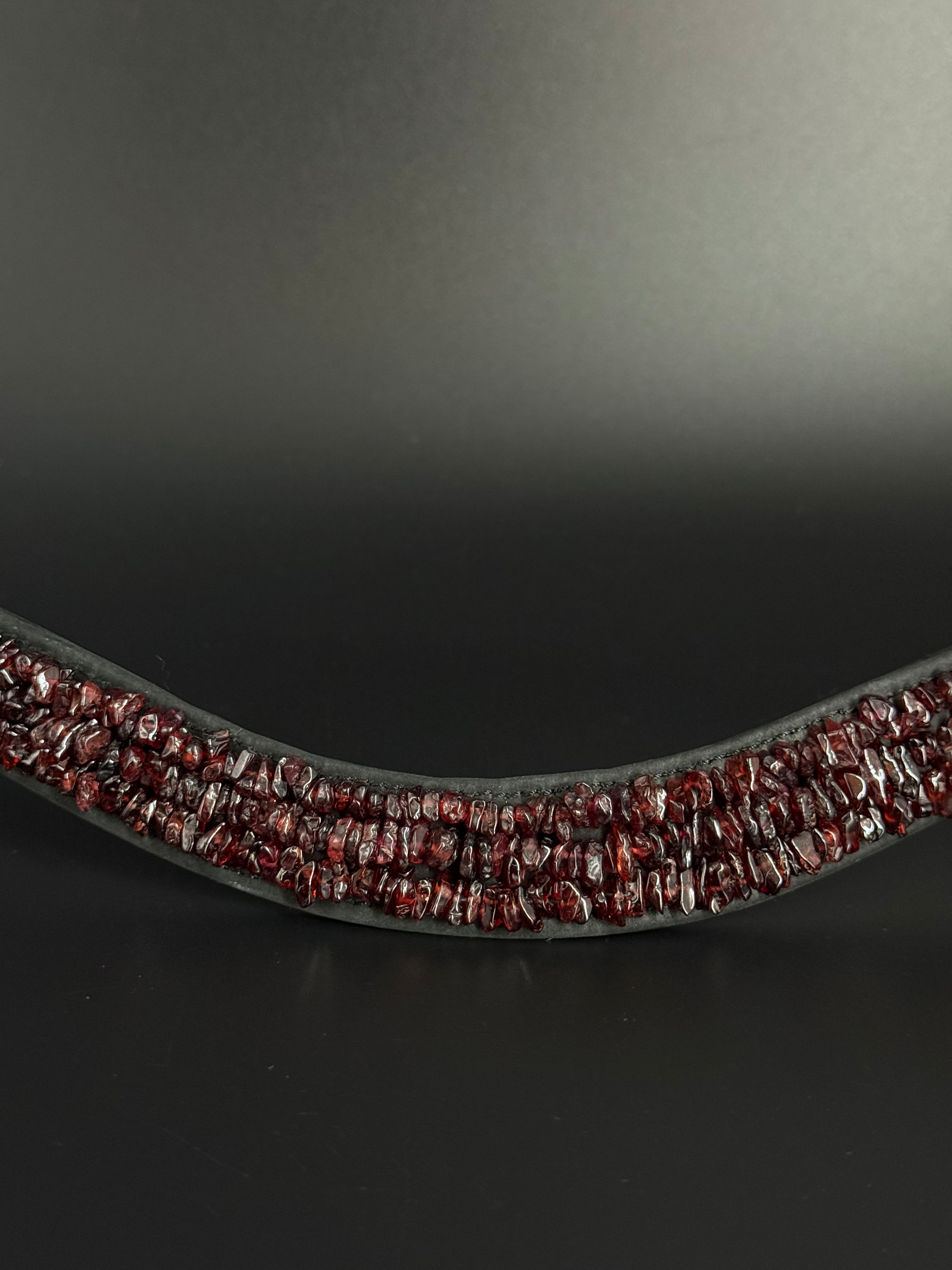 Ára Curve Granat - Sofort Verfügbar